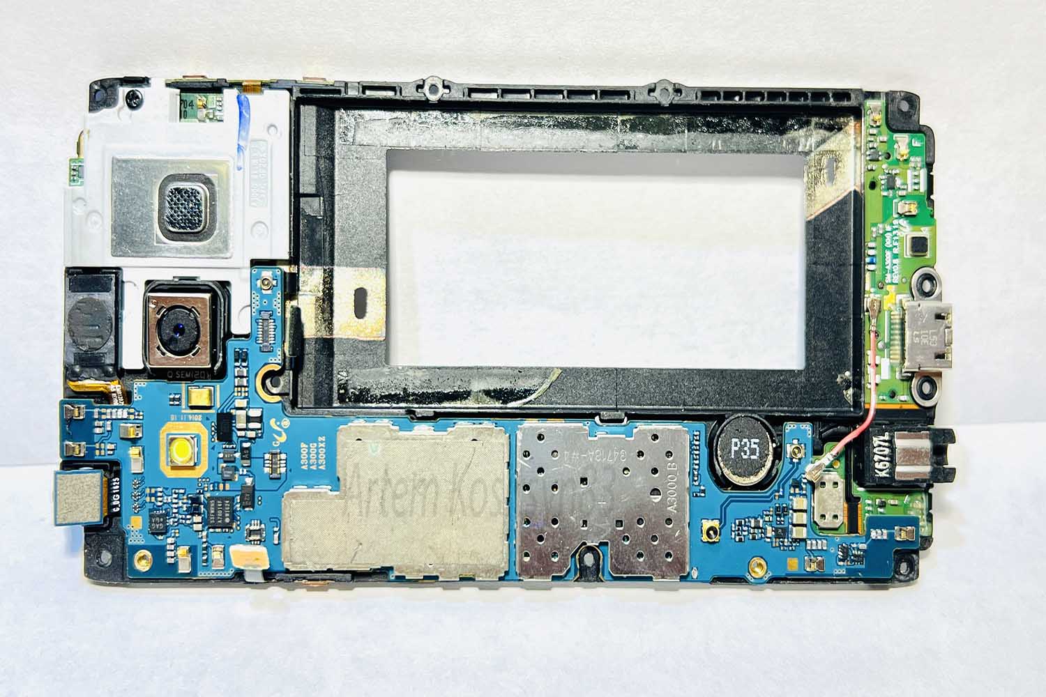 Подробнее о статье Samsung A300F. What electronic components are in this phone